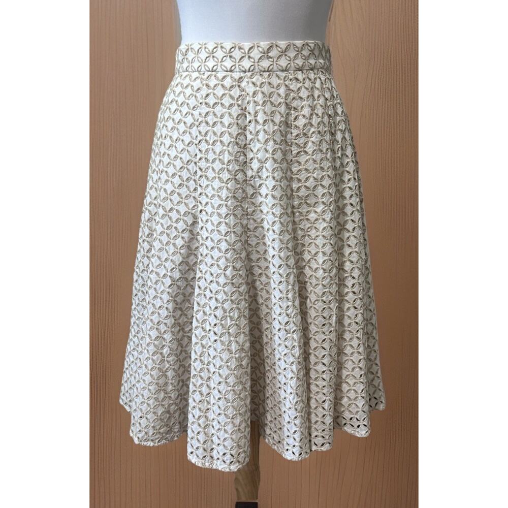 VESTI Womens 8 White Beige Embroidered Eyelet Flare Skirt 100% Cotton Lined